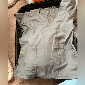 Gray scrub set